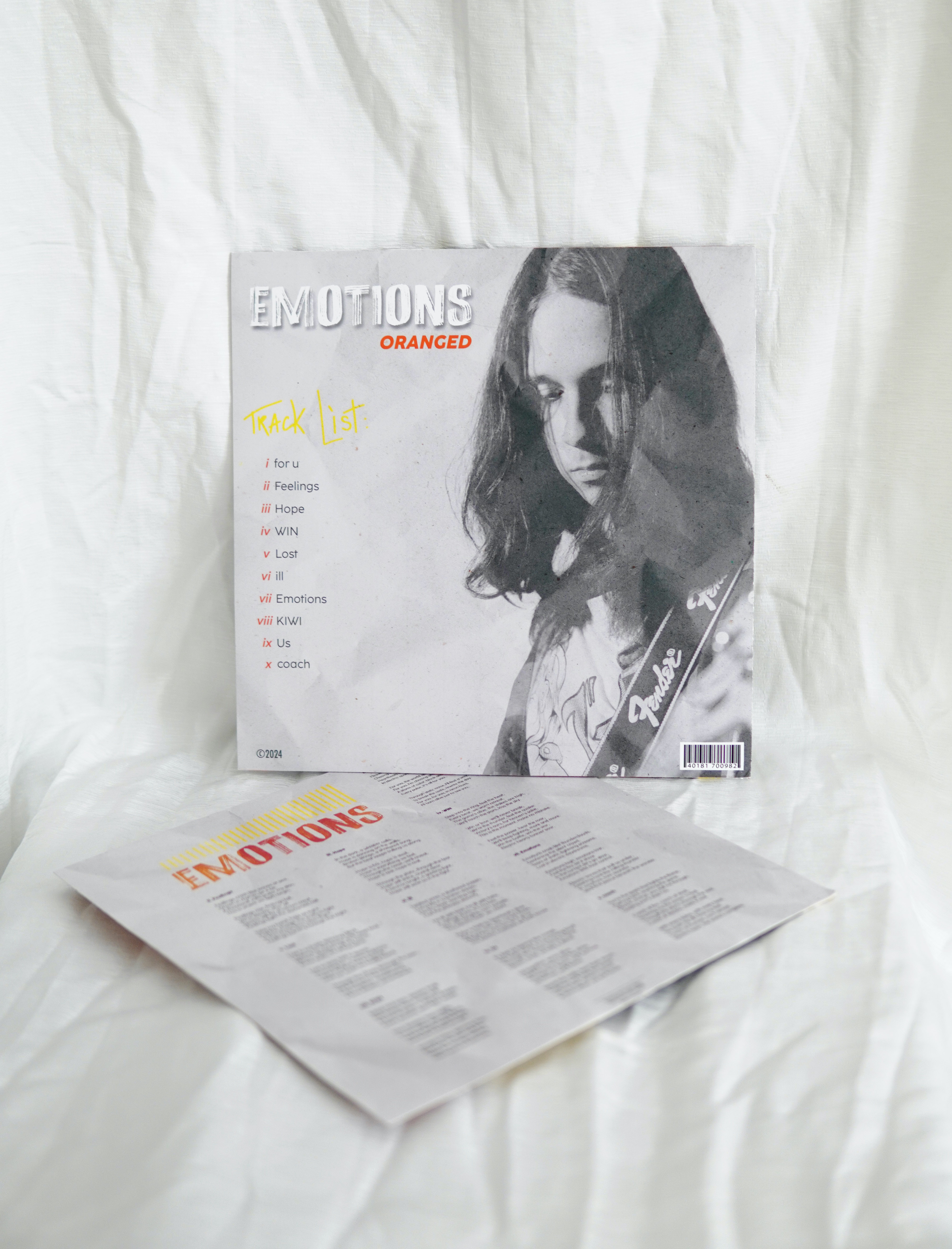 Oranged vinyl back mockup with insert